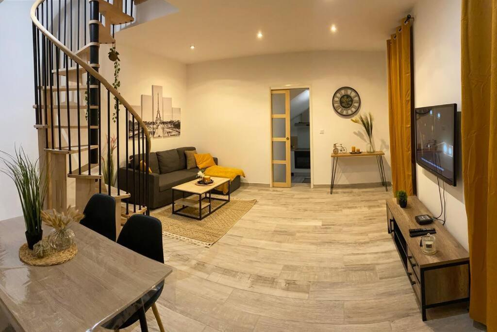 Le Duplex De Paris Lägenhet Chalon-sur-Saône Exteriör bild