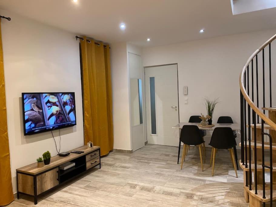 Le Duplex De Paris Lägenhet Chalon-sur-Saône Exteriör bild